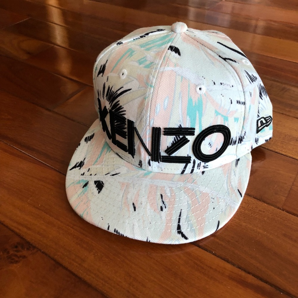 Limited edition!! Kenzo x New Era